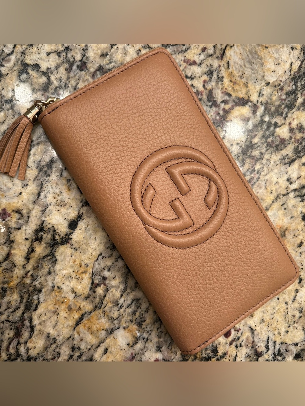 Gucci Brown Pebbled Leather Zip Wallet with Tassel *Brand New*